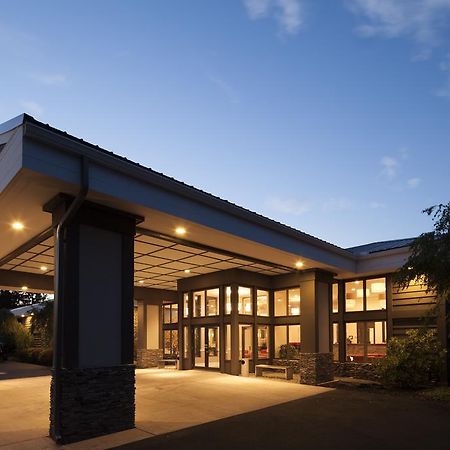 Ramada By Wyndham Rock Hill At Sullivan Center Exteriör bild