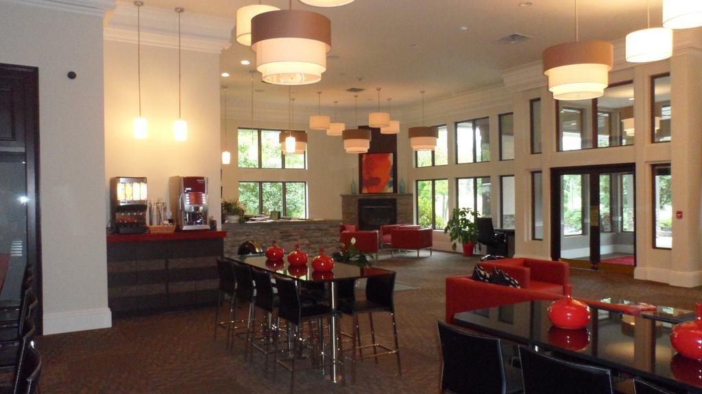 Ramada By Wyndham Rock Hill At Sullivan Center Exteriör bild