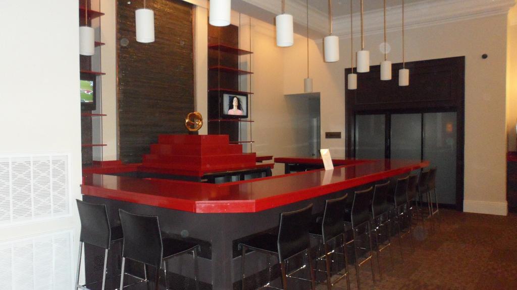 Ramada By Wyndham Rock Hill At Sullivan Center Exteriör bild