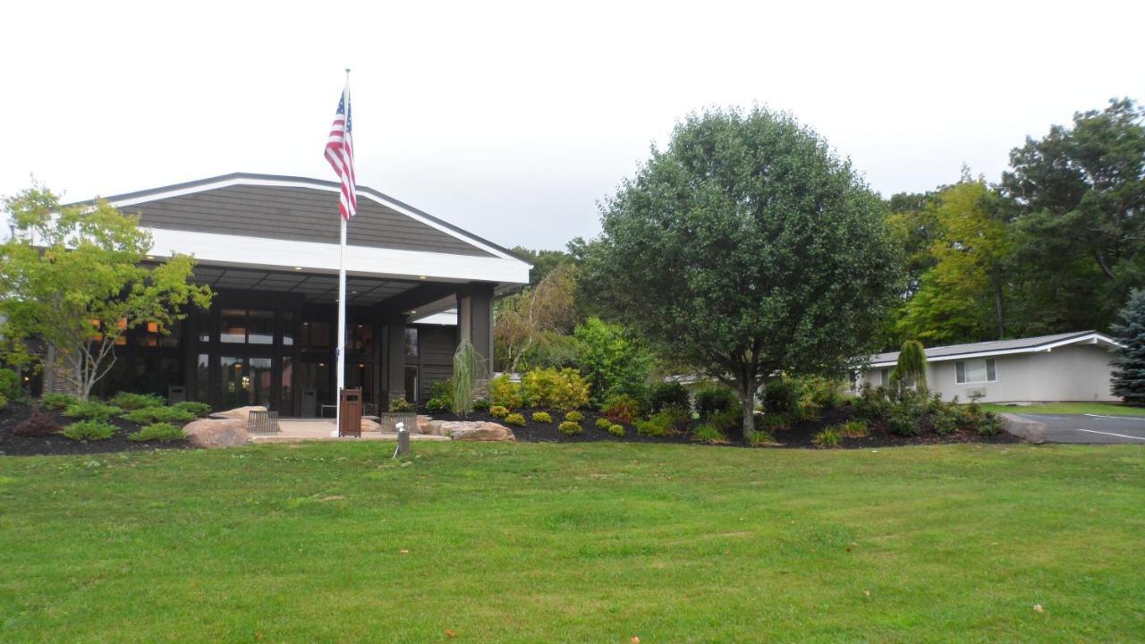 Ramada By Wyndham Rock Hill At Sullivan Center Exteriör bild